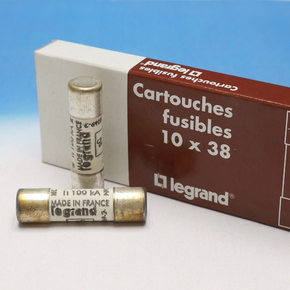 LEGRAND 013301 ZEKERING 10.3X38 1A SNEL afbeelding 2