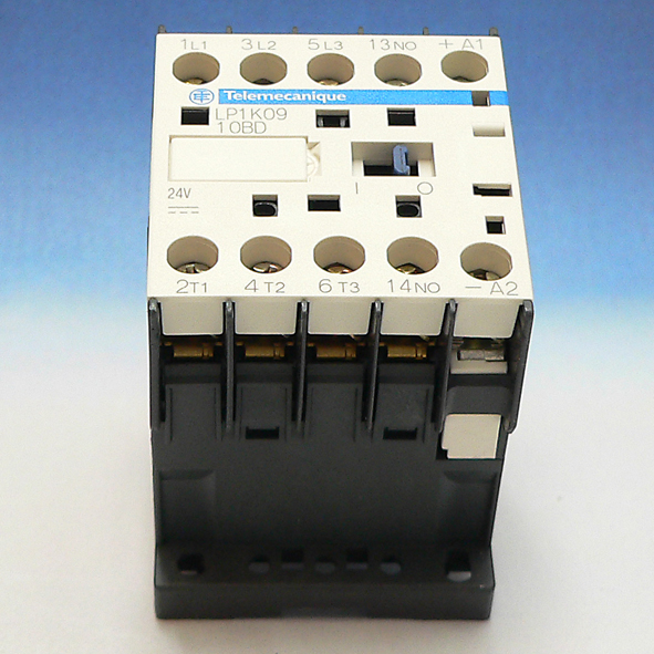 SCHNEIDER LP1K0910BD CONTACTOR 24 VDC