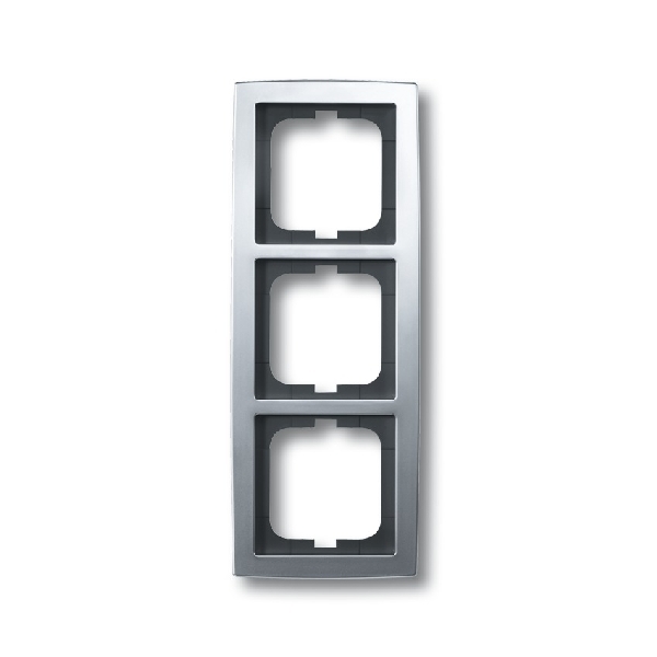 Busch-Jaeger afdekraam 3-voudig Solo mat-chroom (2CKA001754A4106) afbeelding 2