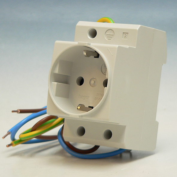 Hager Set 1xContactdoos+RA 16A DIN-rail VKS09SW