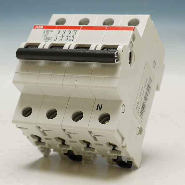 ABB S 203 C20 NA AUTOMAAT C20A 6KA 3P+N afbeelding 2