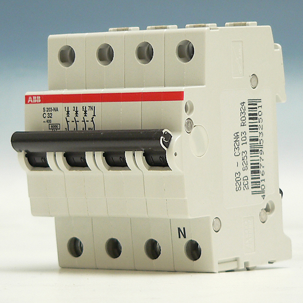 ABB S 203 C32 NA AUTOMAAT C32A 6KA 3P+N afbeelding 2