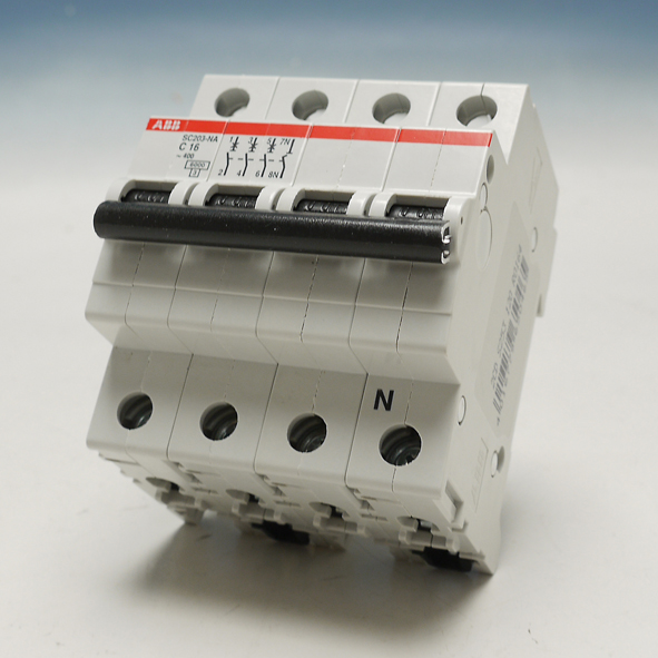 ABB SC 203 C16 NA AUTOMAAT C16A 3P+N