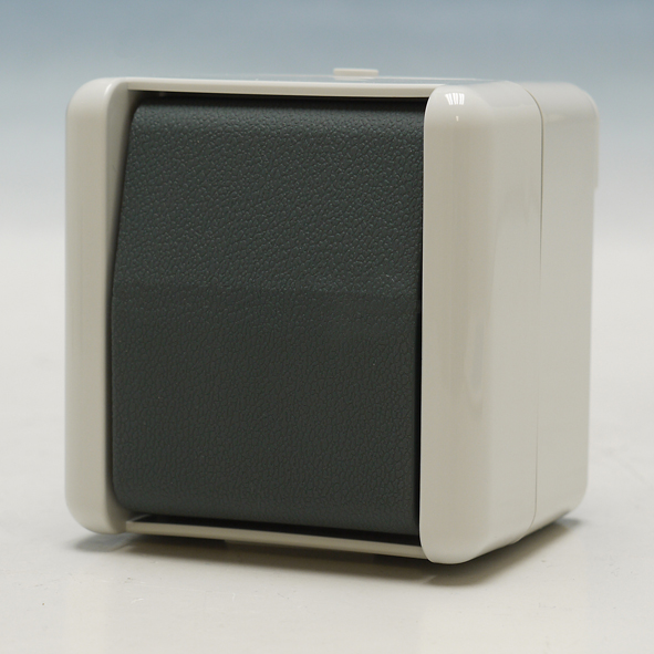 Pulsdrukker maakcontact opbouw IP44 JUNG 831W