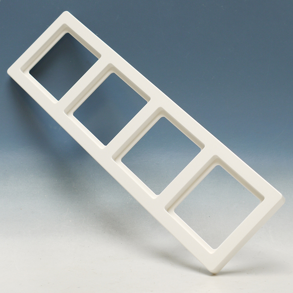 Berker Q.1 afdekraam 4-voudig polarwit (10146089) afbeelding 2