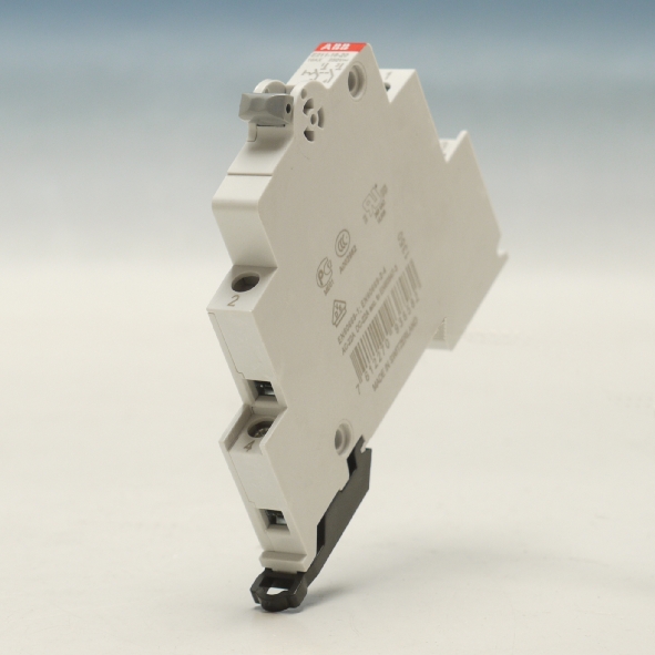 ABB E 211-16-20 SCHAK AAN UIT 2M 16A afbeelding 2