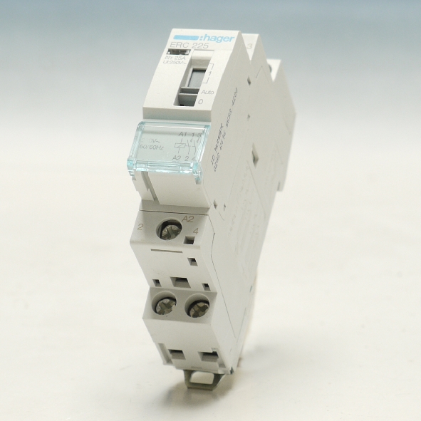 Hager Magneetschakelaar 25A hand 2M 24VAC ERD225 afbeelding 2
