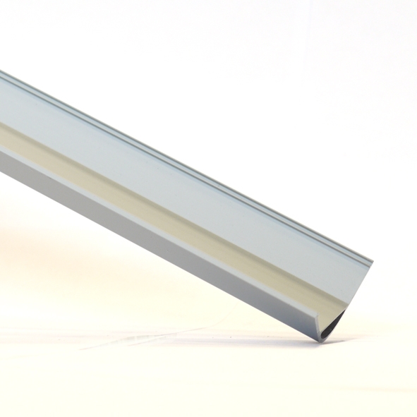 LUMIPARTS 2.01.0637 HOEKPROF LED ALUPRO 30MM 2M AL afbeelding 2