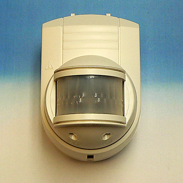 FRIEDLAND L220N WHI 6015E PIR OPB 200GR IP44 WT afbeelding 2