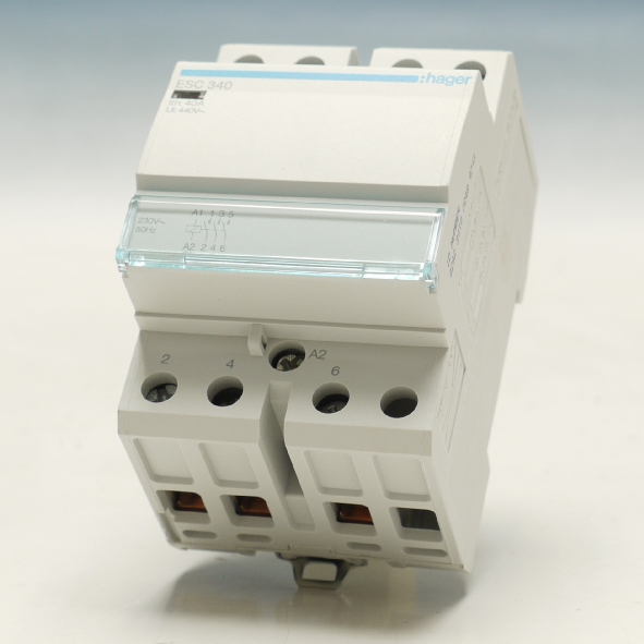 Hager Magneetschakelaar 40A 3M 230VAC ESC340 afbeelding 2