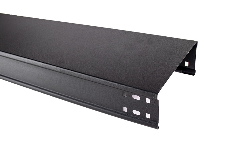 Kabelgoot dicht zwart structuur metaal 150mm breed 60mm 3 meter prijs per meter