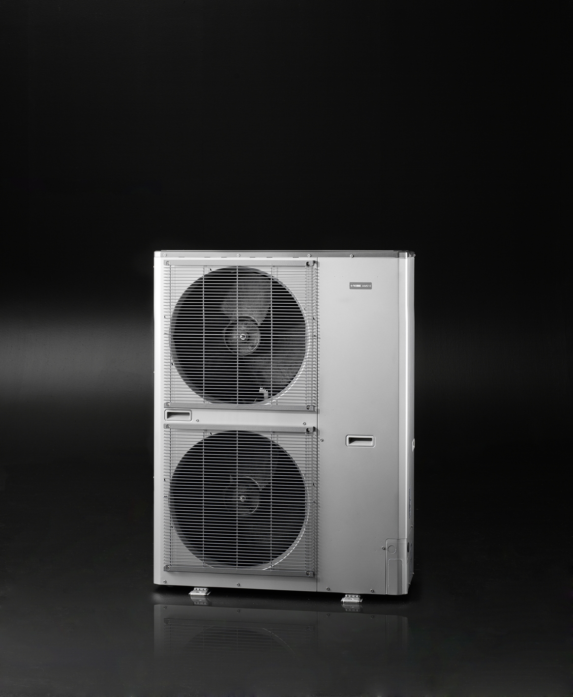 Nibe ams 10-16 buitenmodule-split. lucht-water warmtepomp